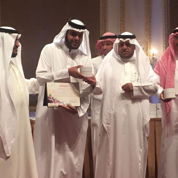 المراكز الأولى في جائزة التميز للقيم التربوية